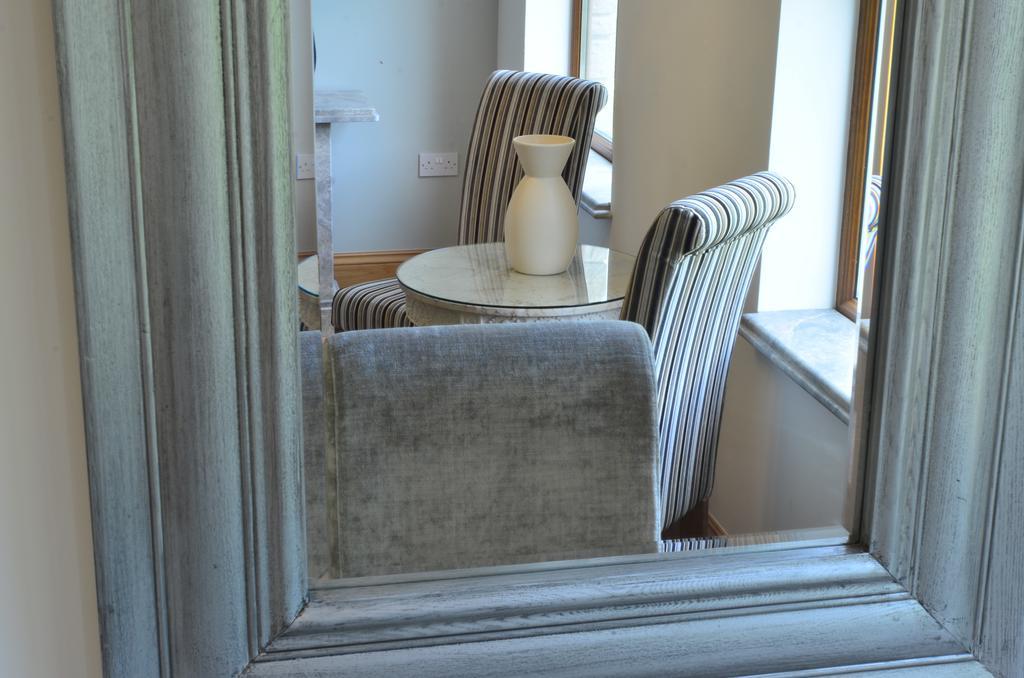Llwyn Helyg Country House Pension Carmarthen Kamer foto