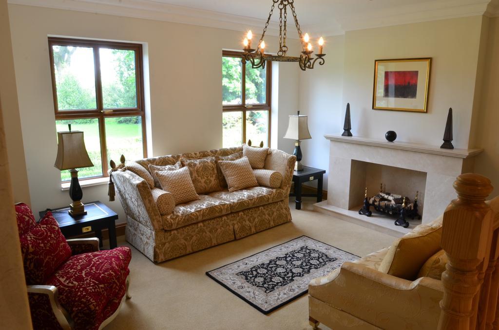 Llwyn Helyg Country House Pension Carmarthen Buitenkant foto